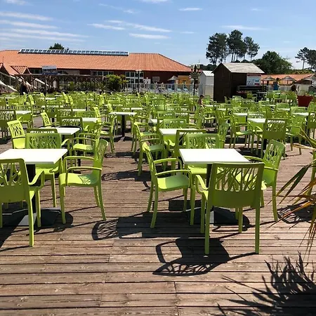Campeggio Camping La Reserve